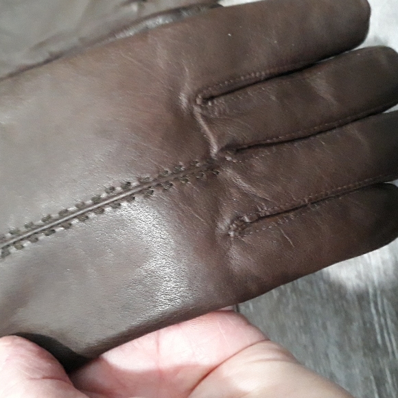 Dark brown leather fur lined gloves. Large - Picture 2 of 7